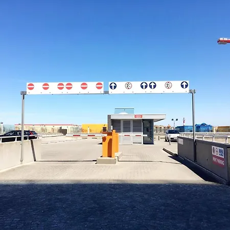 In Near Sandy Beaches, Cleaning Included * Nieuwpoort