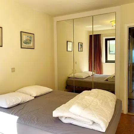 In Near Sandy Beaches, Cleaning Included Apartamento