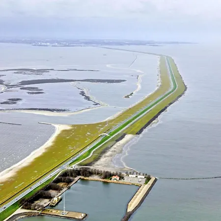 In Near Sandy Beaches, Cleaning Included Nieuwpoort