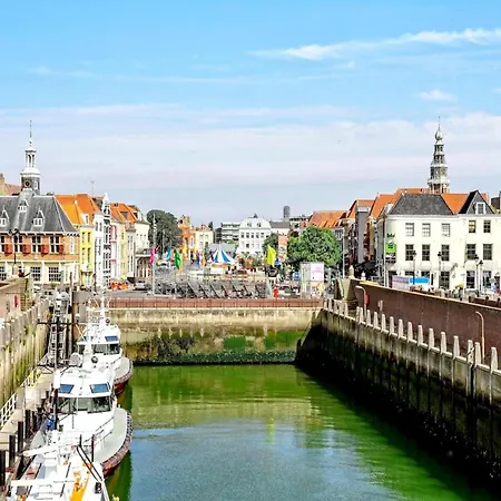 In Near Sandy Beaches, Cleaning Included Apartamento Nieuwpoort